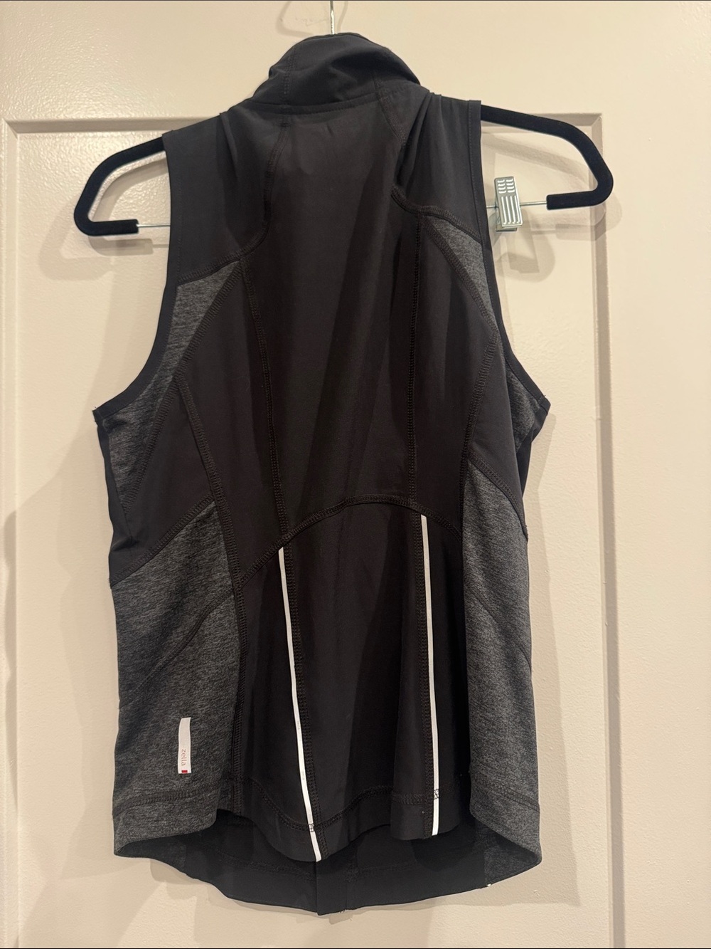 Zella Black & Dark Gray Athletic Zip Vest - Picture 4 of 4